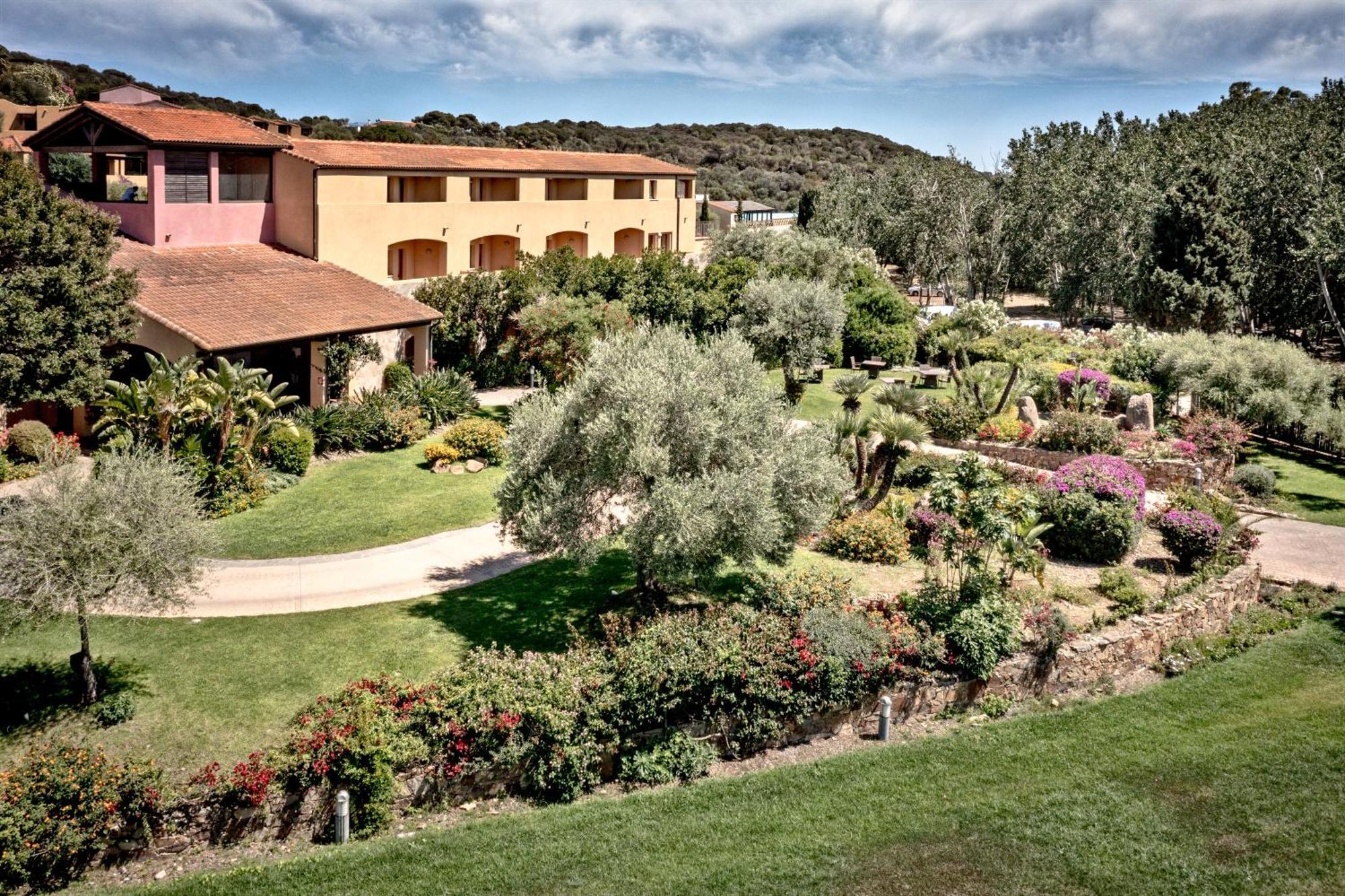 Veridia Resort Sardinia, A Member Of Radisson Individuals (Adults Only) Chia Zewnętrze zdjęcie