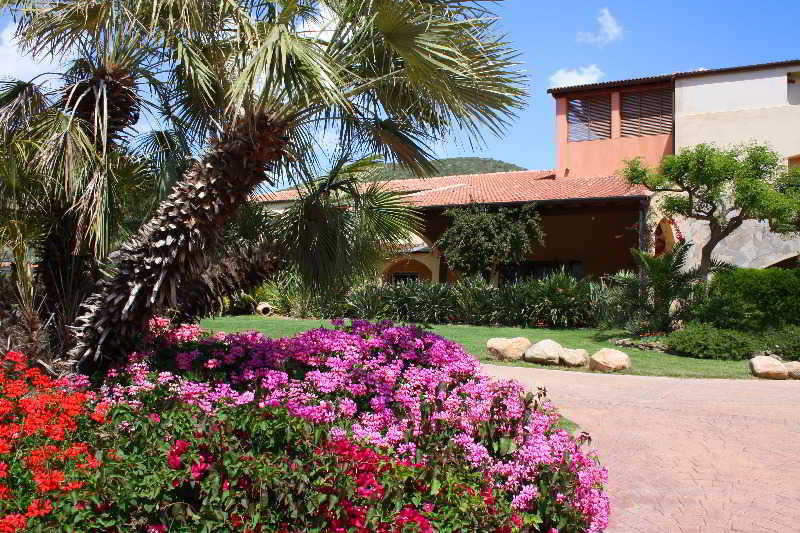 Veridia Resort Sardinia, A Member Of Radisson Individuals (Adults Only) Chia Zewnętrze zdjęcie